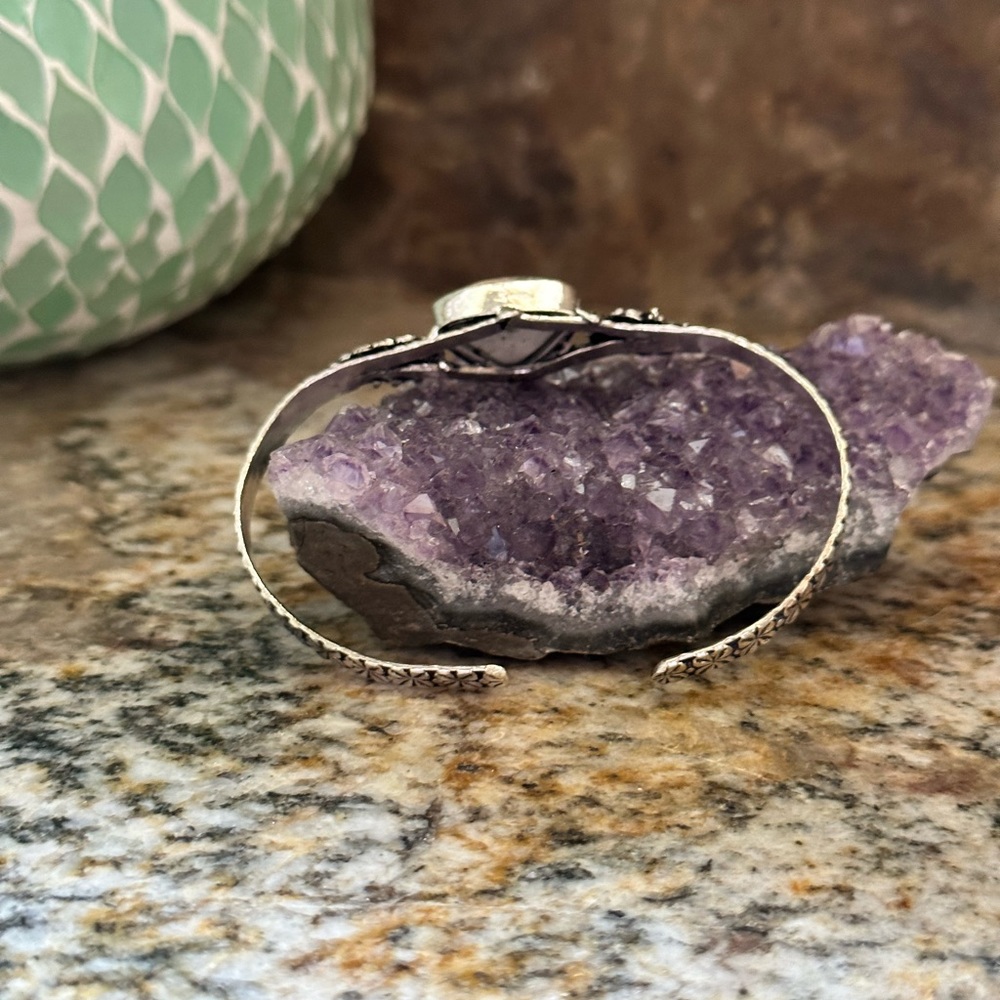 COPY - Silver Cowrie Shell Cuff Bracelet - Picture 6 of 6